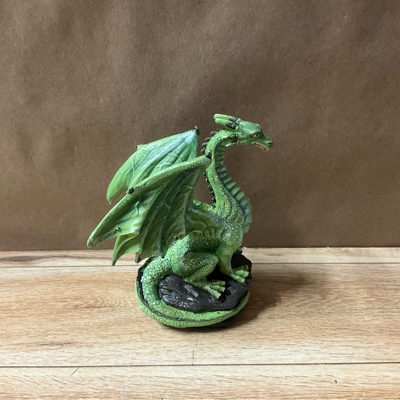 New! Summit Collection Green Dragon On Rock Statue Figurine Decoration - Picture 5 of 11